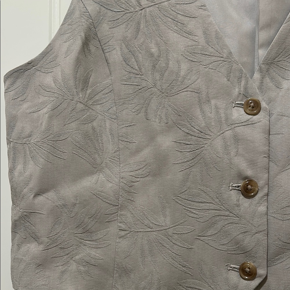 House of Harlow Gray Embroidered Button-Up Vest - Picture 3 of 5